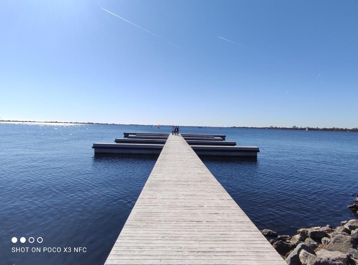 Boathouse At Unescco Fort And Magnificent Lake-View Roelofarendsveen Eksteriør bilde